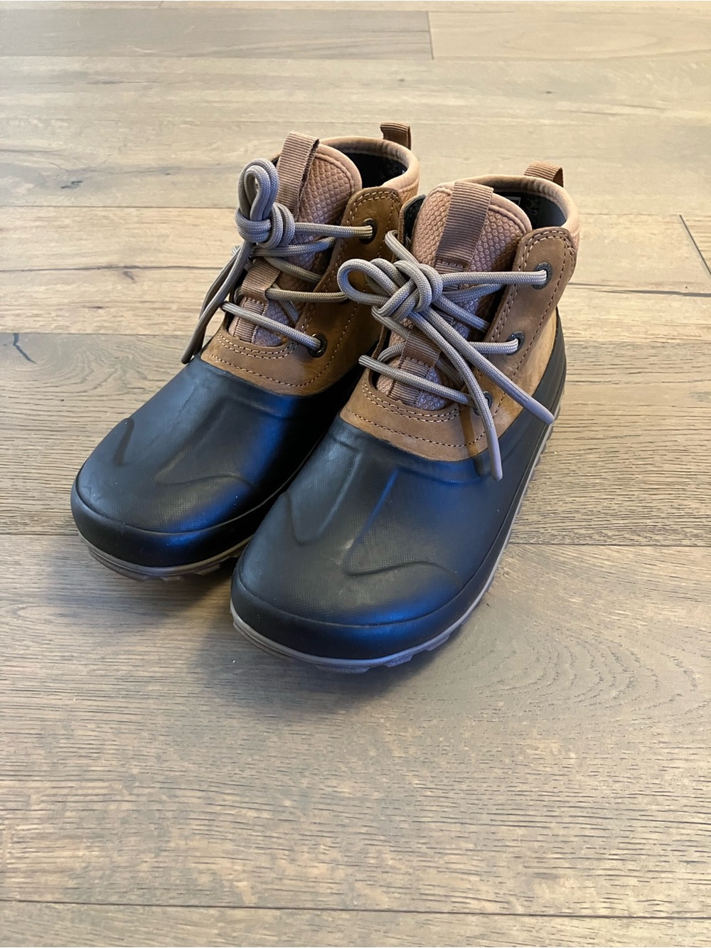 Women’s Short Bogs Leather and Rubber Boots in Brown and Black